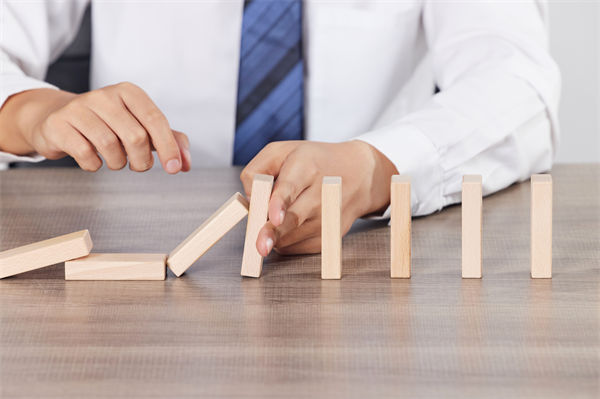 預(yù)算失控拖垮企業(yè)，如何用管理筑牢利潤(rùn)防火墻？