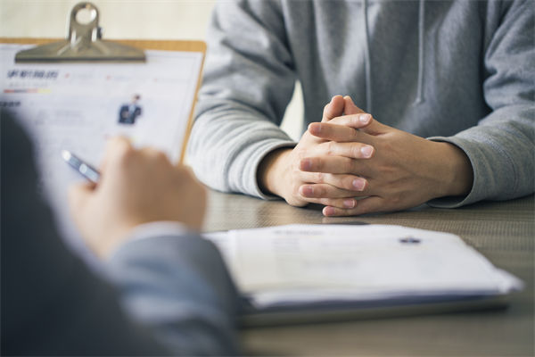 人社局回應(yīng)公司招聘35歲以上勿擾，企業(yè)管理怎么看？